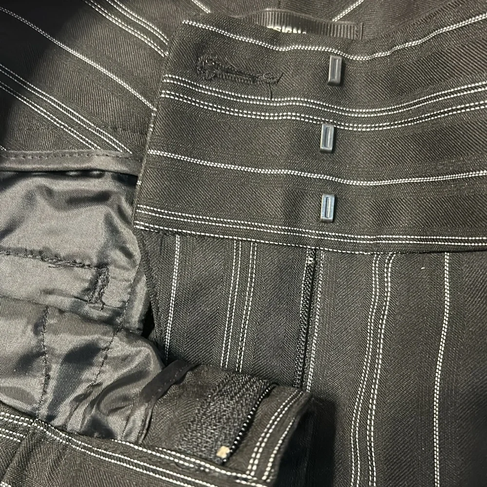 Express - Picture 7 of 7